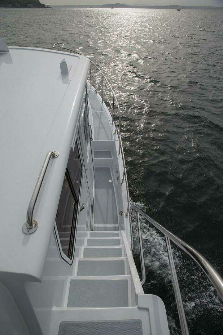 2026 Helmsman Trawlers 38E Pilothouse - Image 8