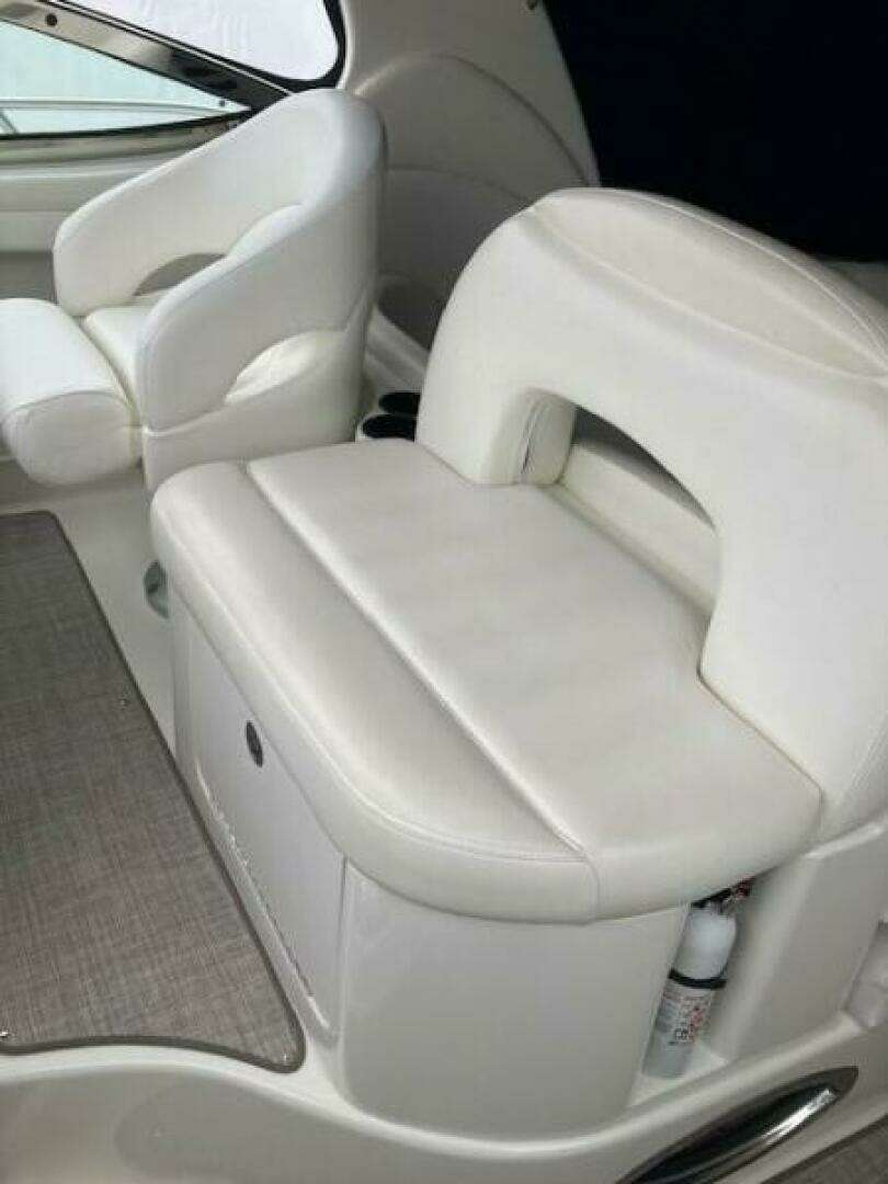 2002 Sea Ray 360 Sundancer - Image 12