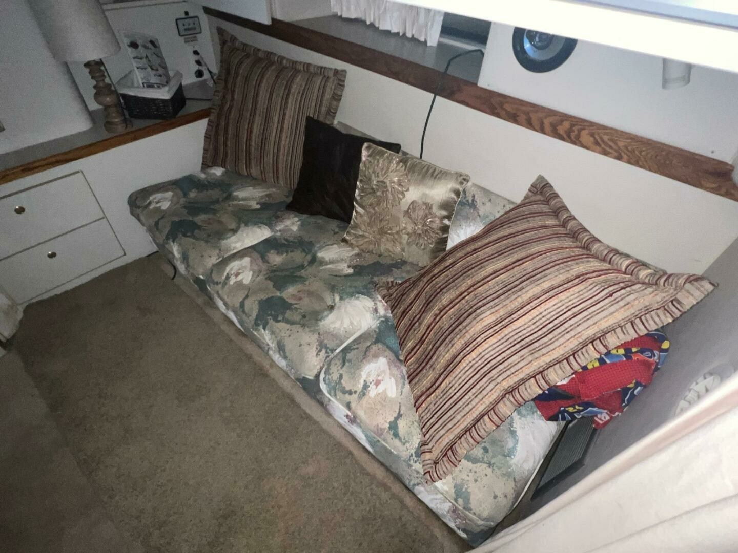 1997 Cruisers Yachts 3575 - Image 26
