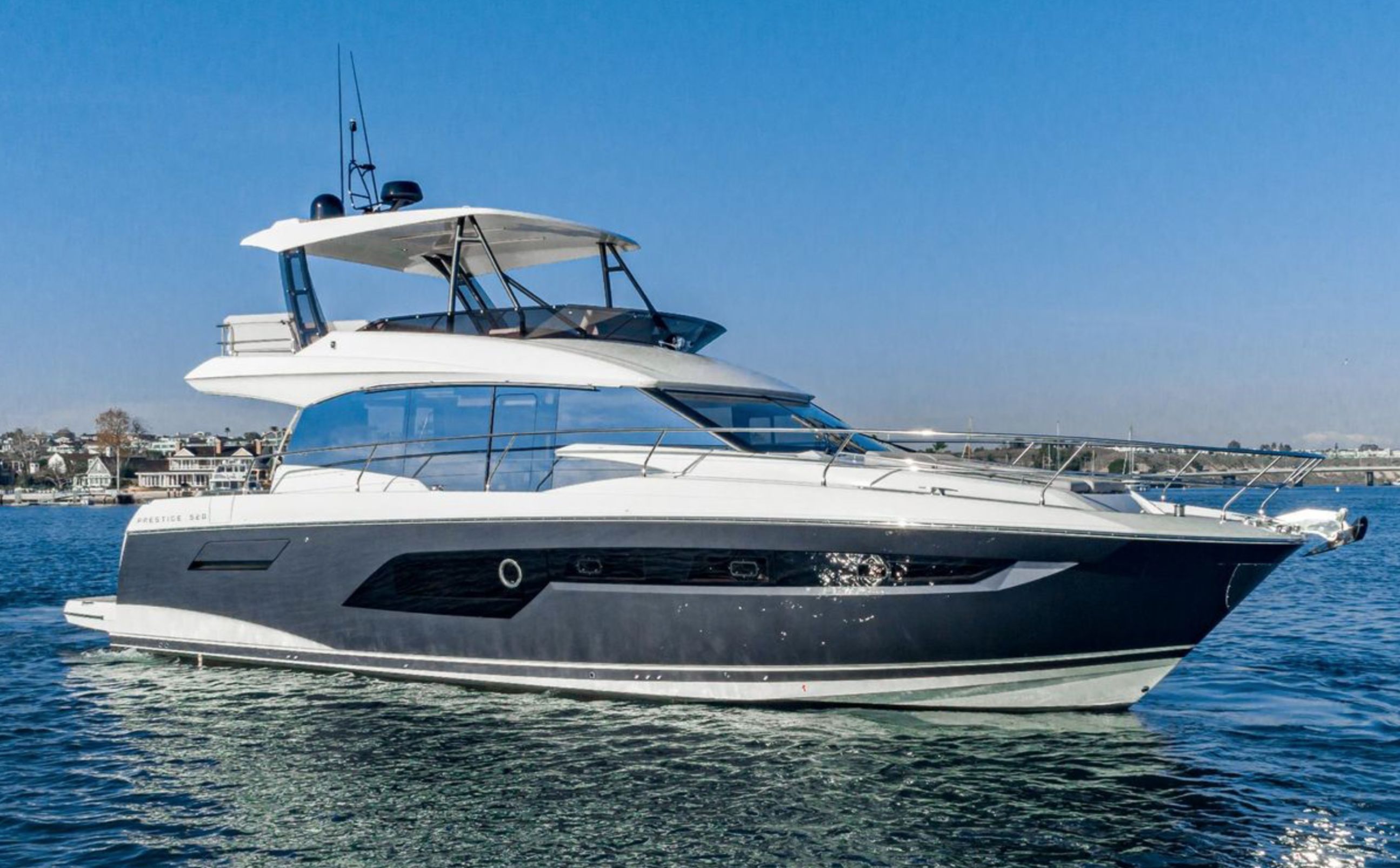 2022 Prestige 520
