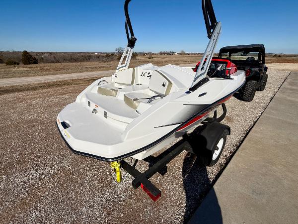 2015 Scarab 165 - 59