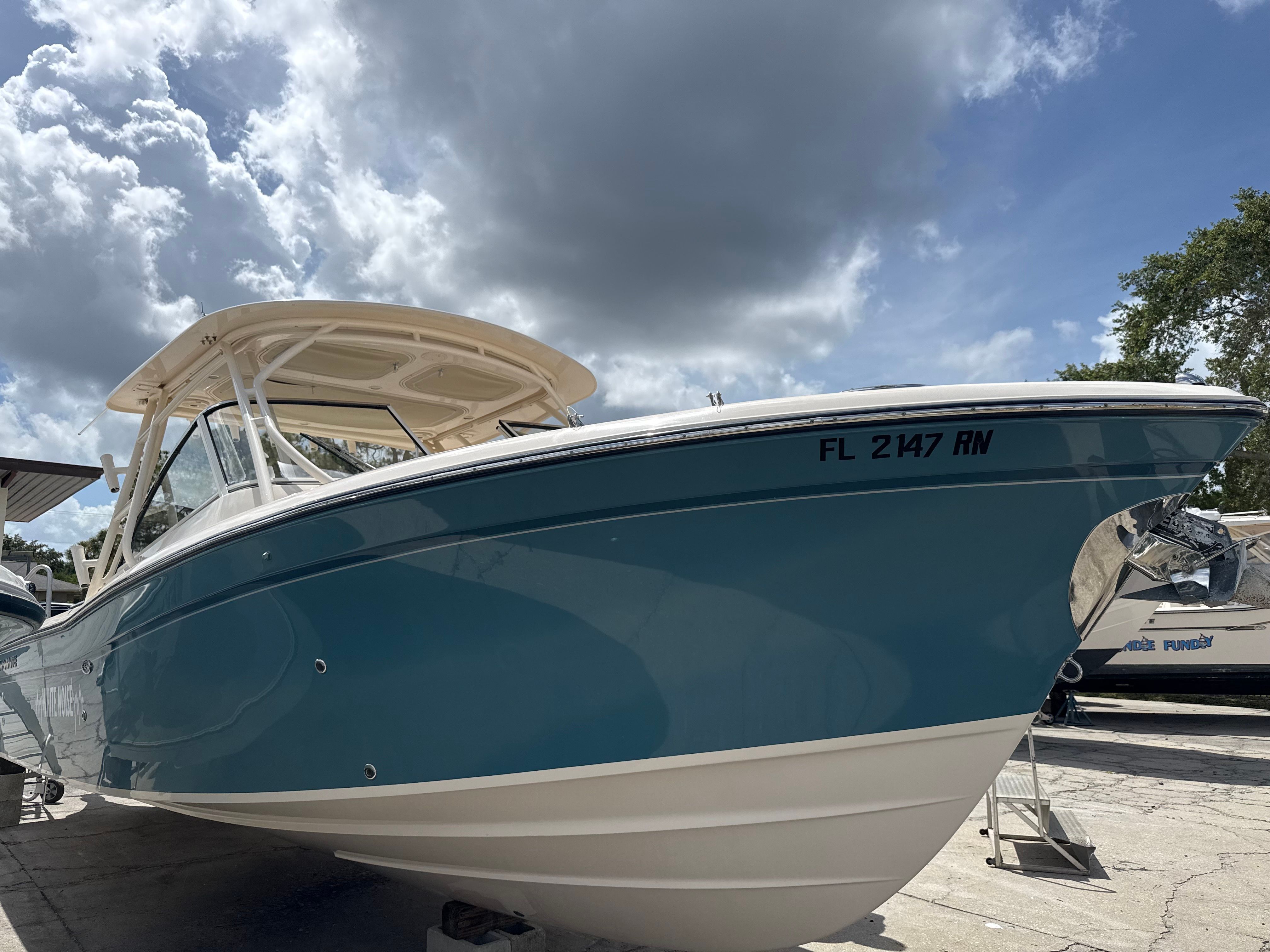 2018 Grady-White Freedom 285