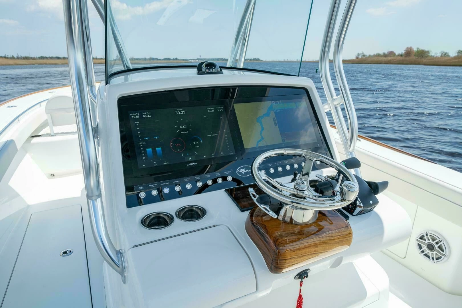2025 Valhalla Boatworks V-29 Hybrid - Image 2