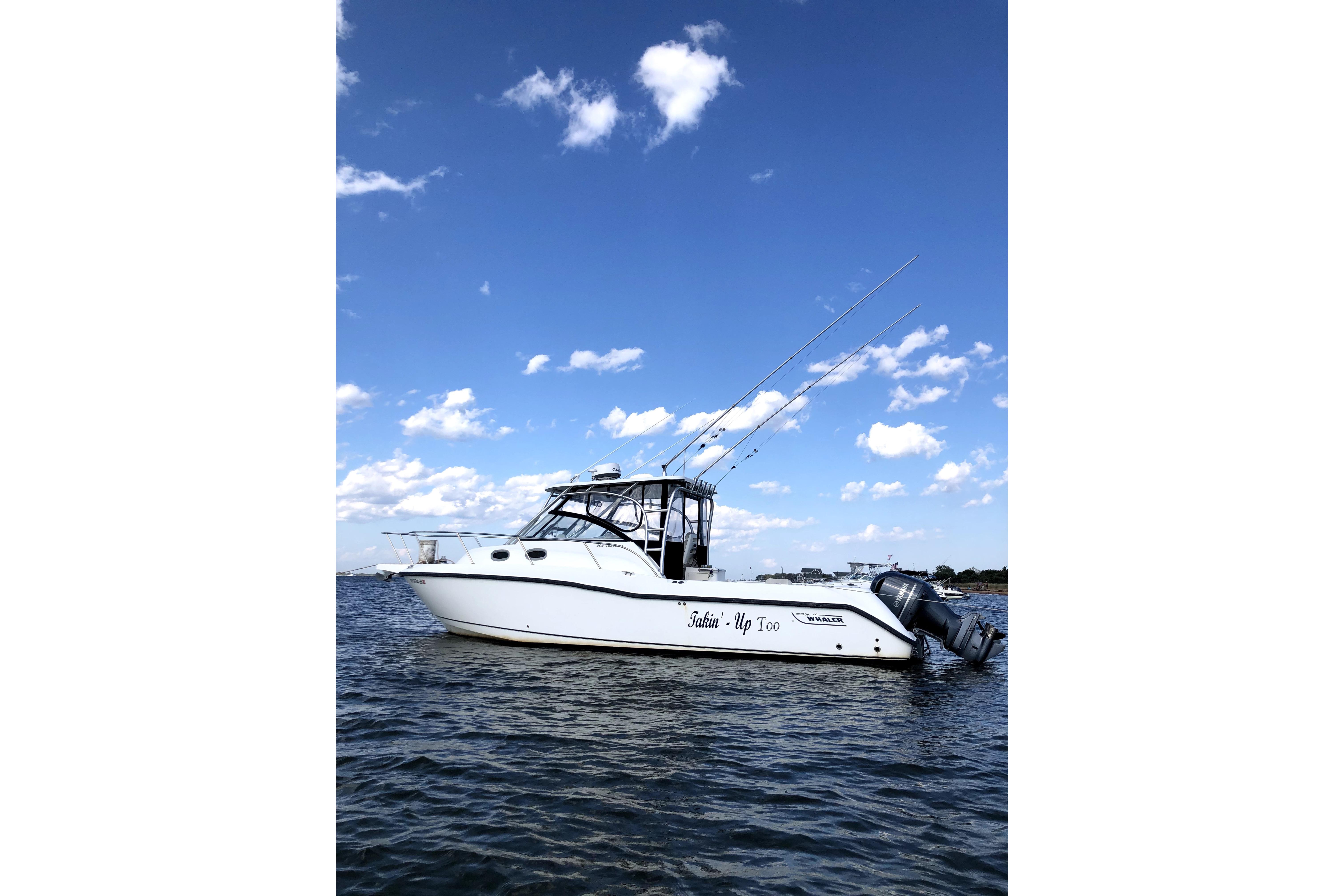 2004 Boston Whaler 305 Conquest