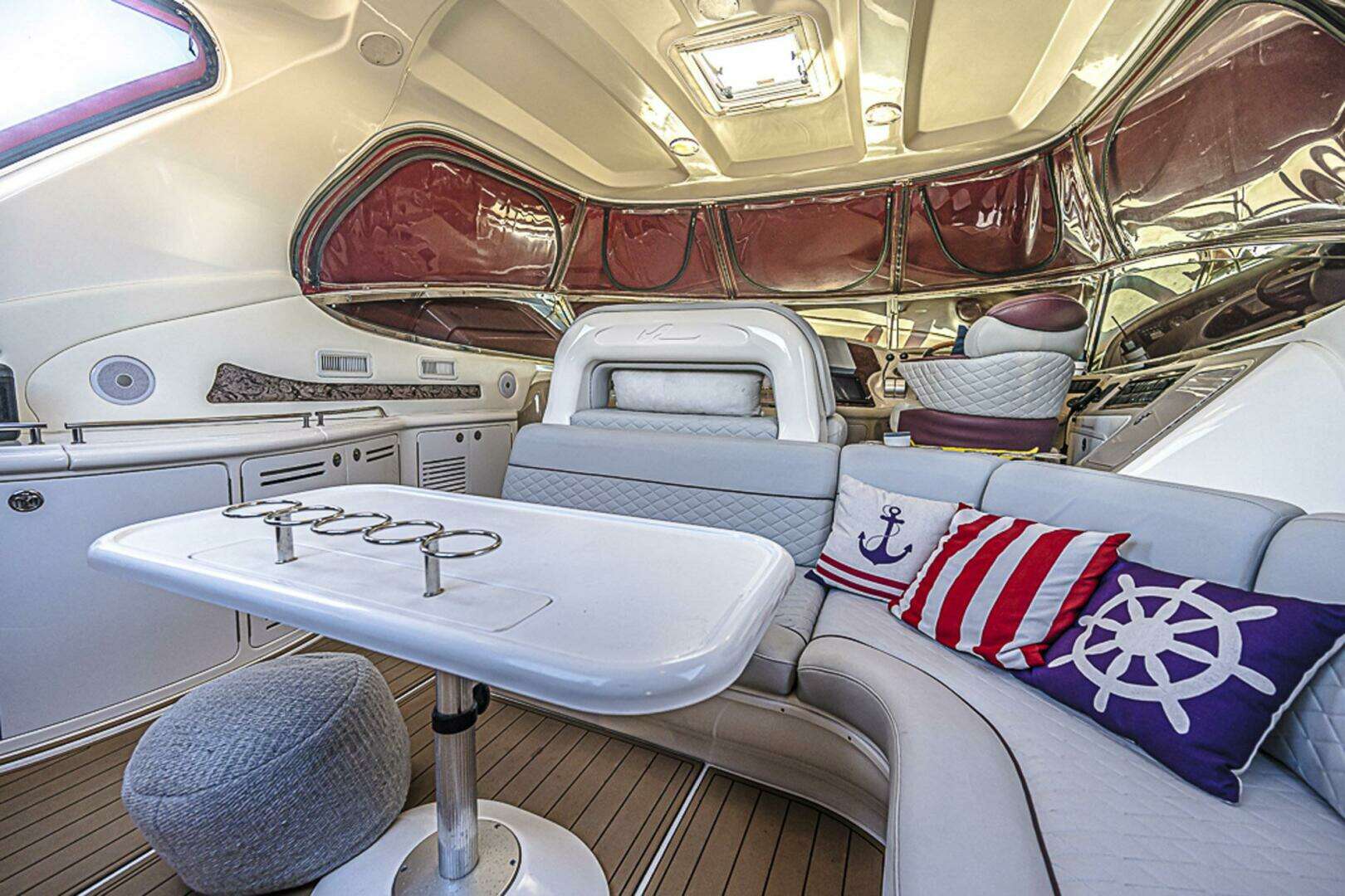 2002 Sea Ray 550 Sundancer - Image 43