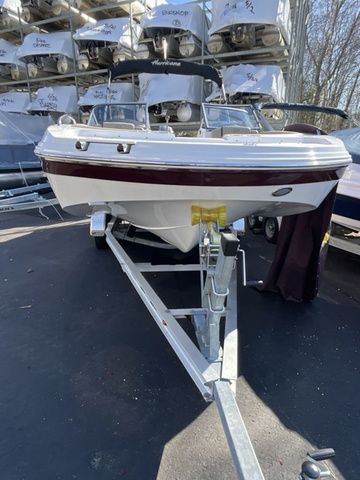 2021 Hurricane SunDeck 191 OB - 3