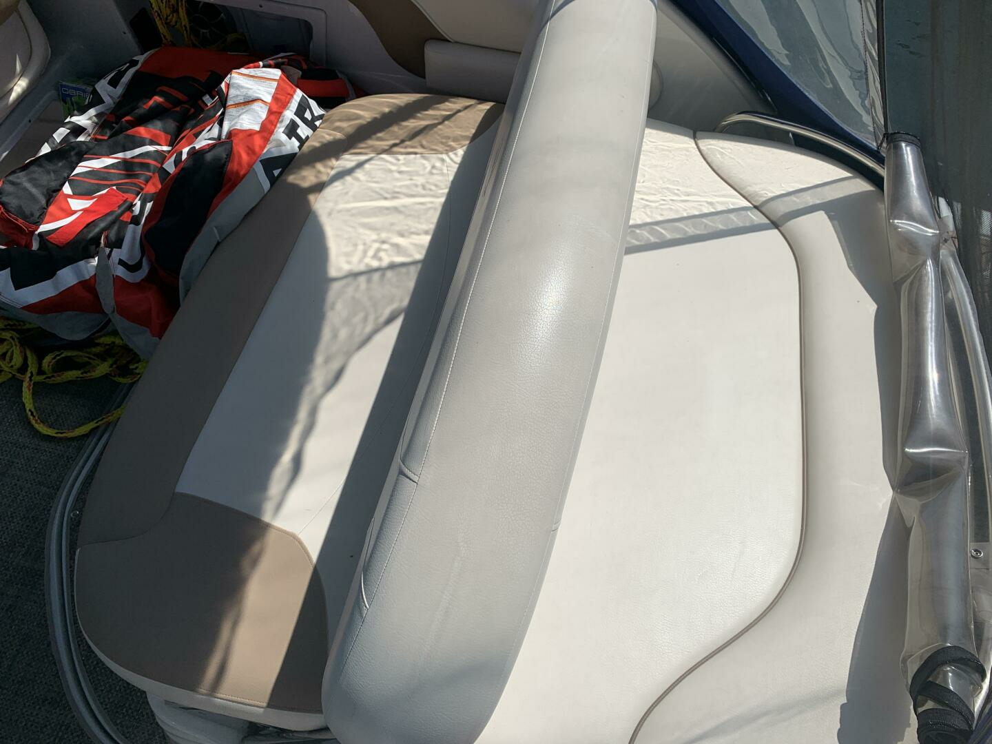 2018 Crownline 264 CR - Image 9