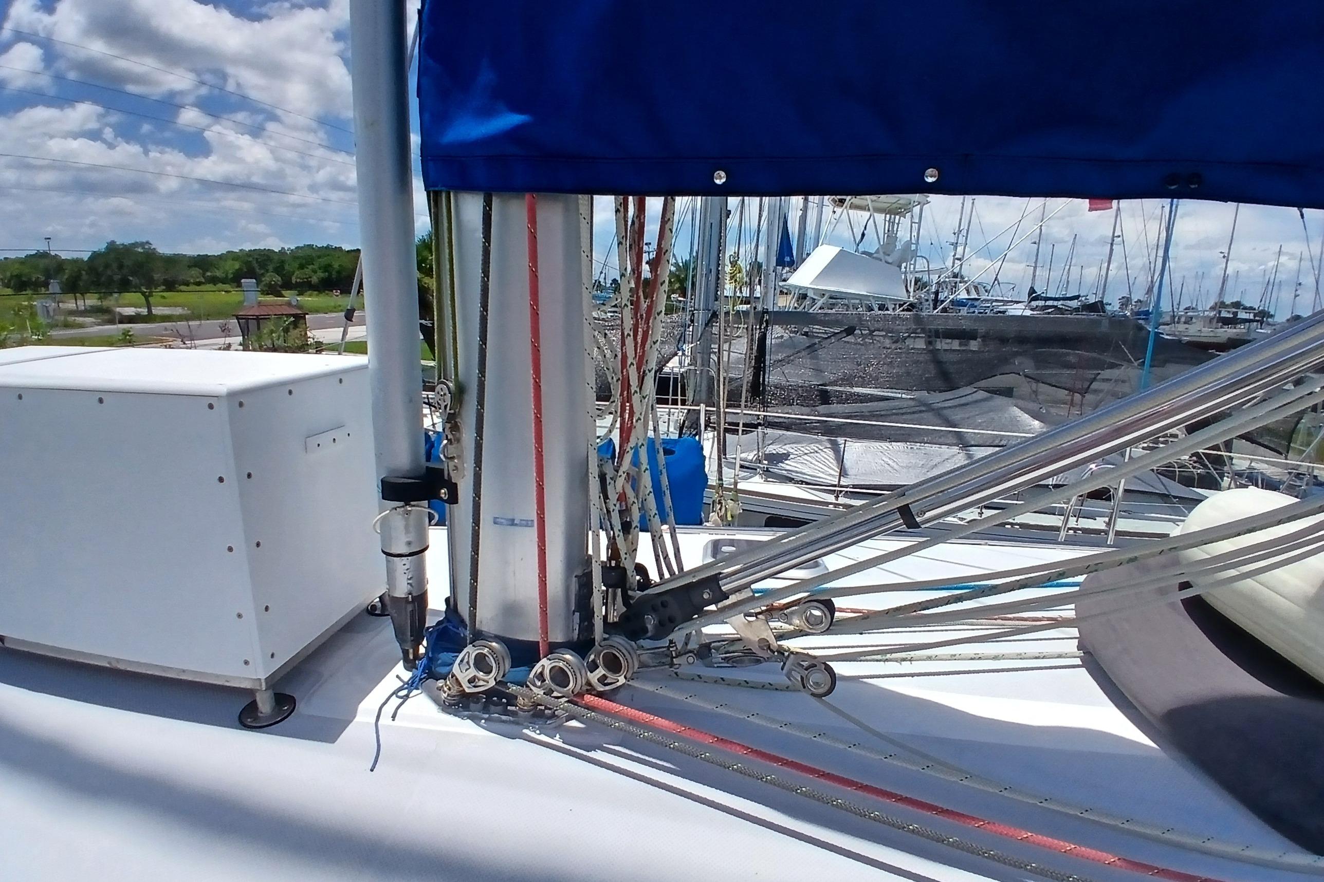 Sailboat deck with rigging and mast, Catalina 42 MkII, 1995 model.