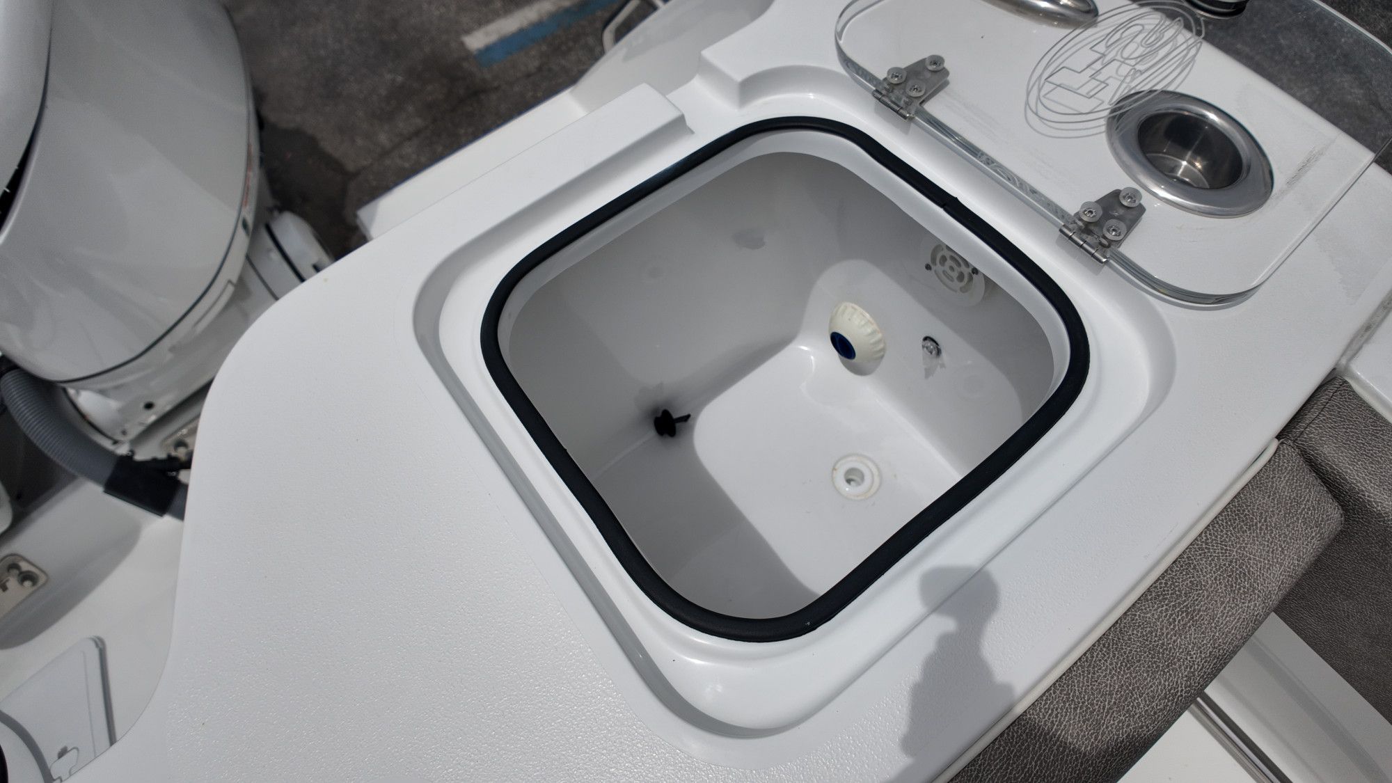 2026 Sea Hunt Gamefish 30 Forward Seating - 15