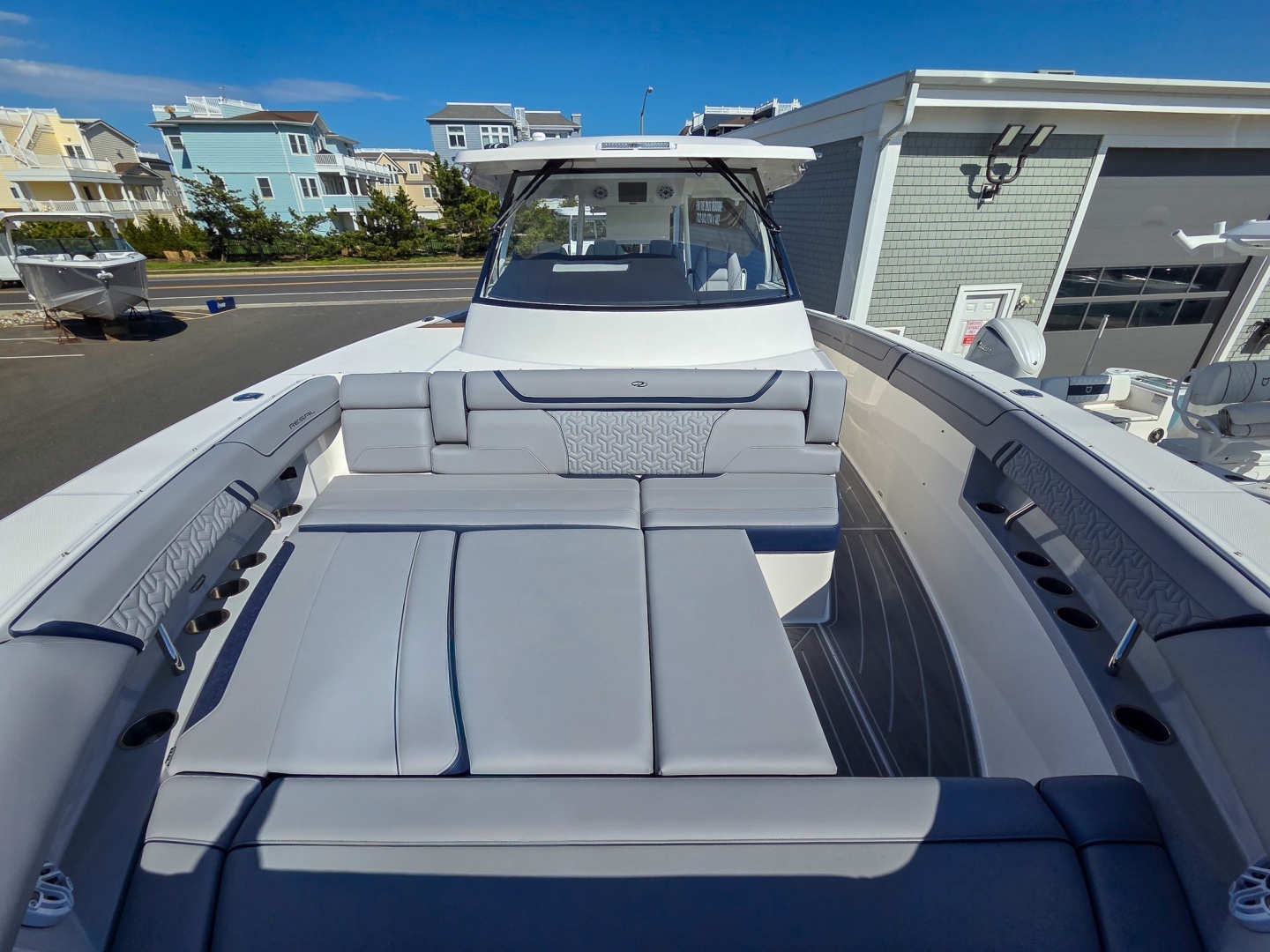 2026 Regal 38 SAV - Image 29