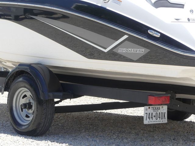 2020 Yamaha Boats SX195 - 11