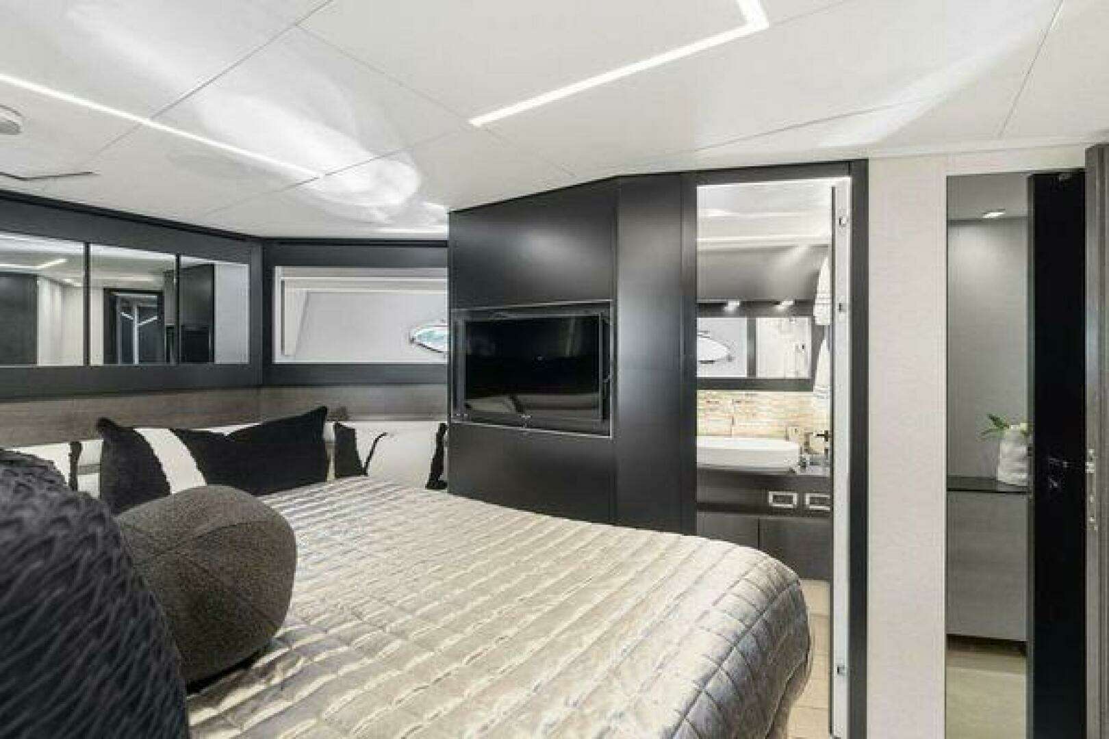 2019 Pershing — - Image 60