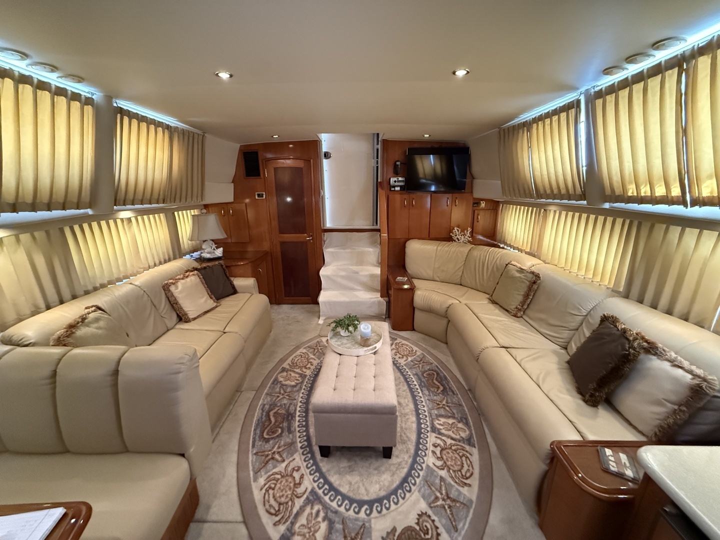 2006 Carver 44 CMY - Image 14