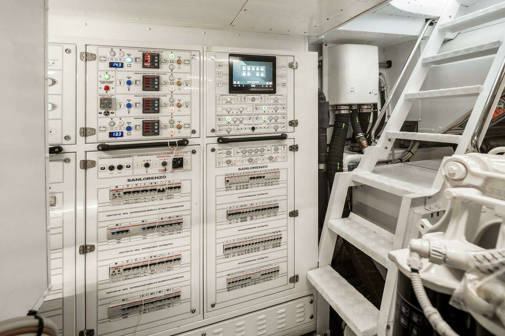 2023 Sanlorenzo SL86 - Image 57