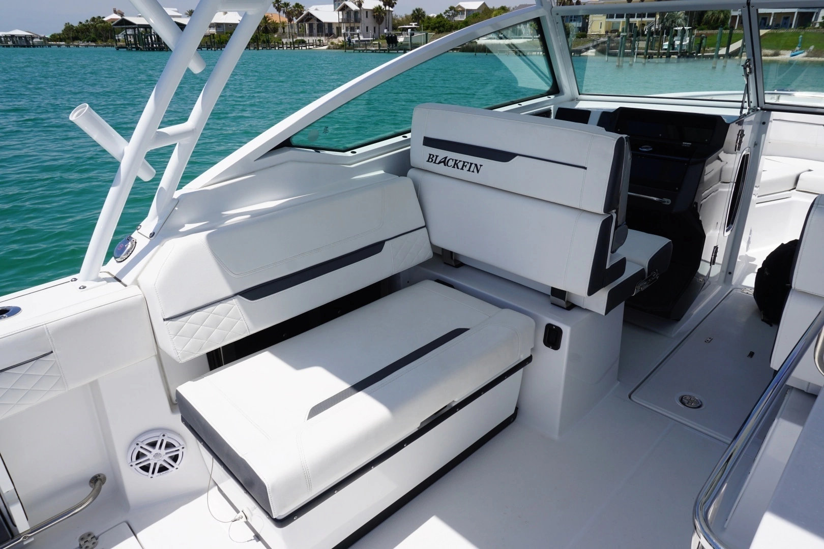 2023 Blackfin 272 DC - Image 19