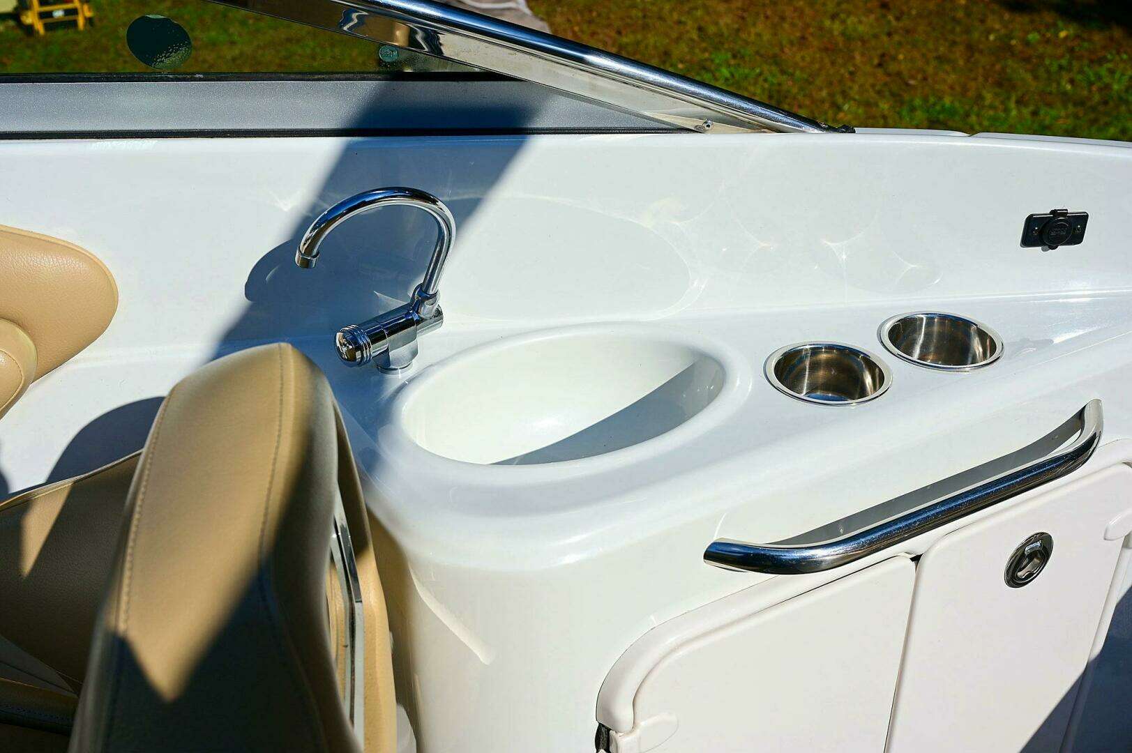 2015 Crownline 236 SC - Image 74