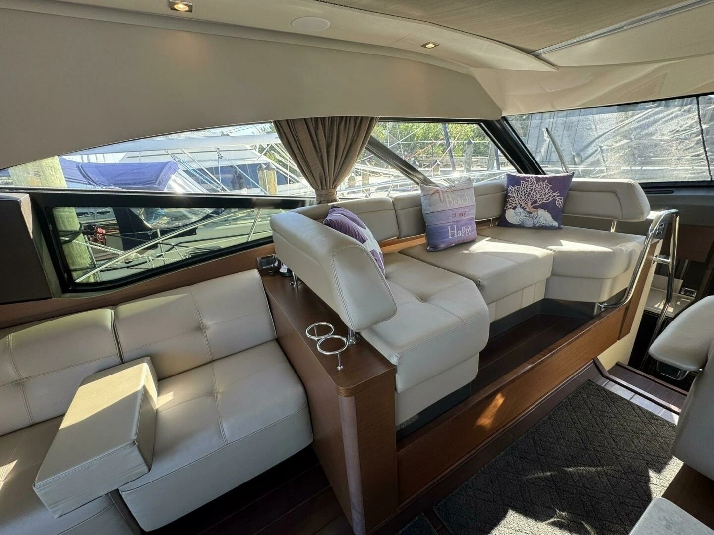 2016 Sea Ray 470 Sundancer - Image 12