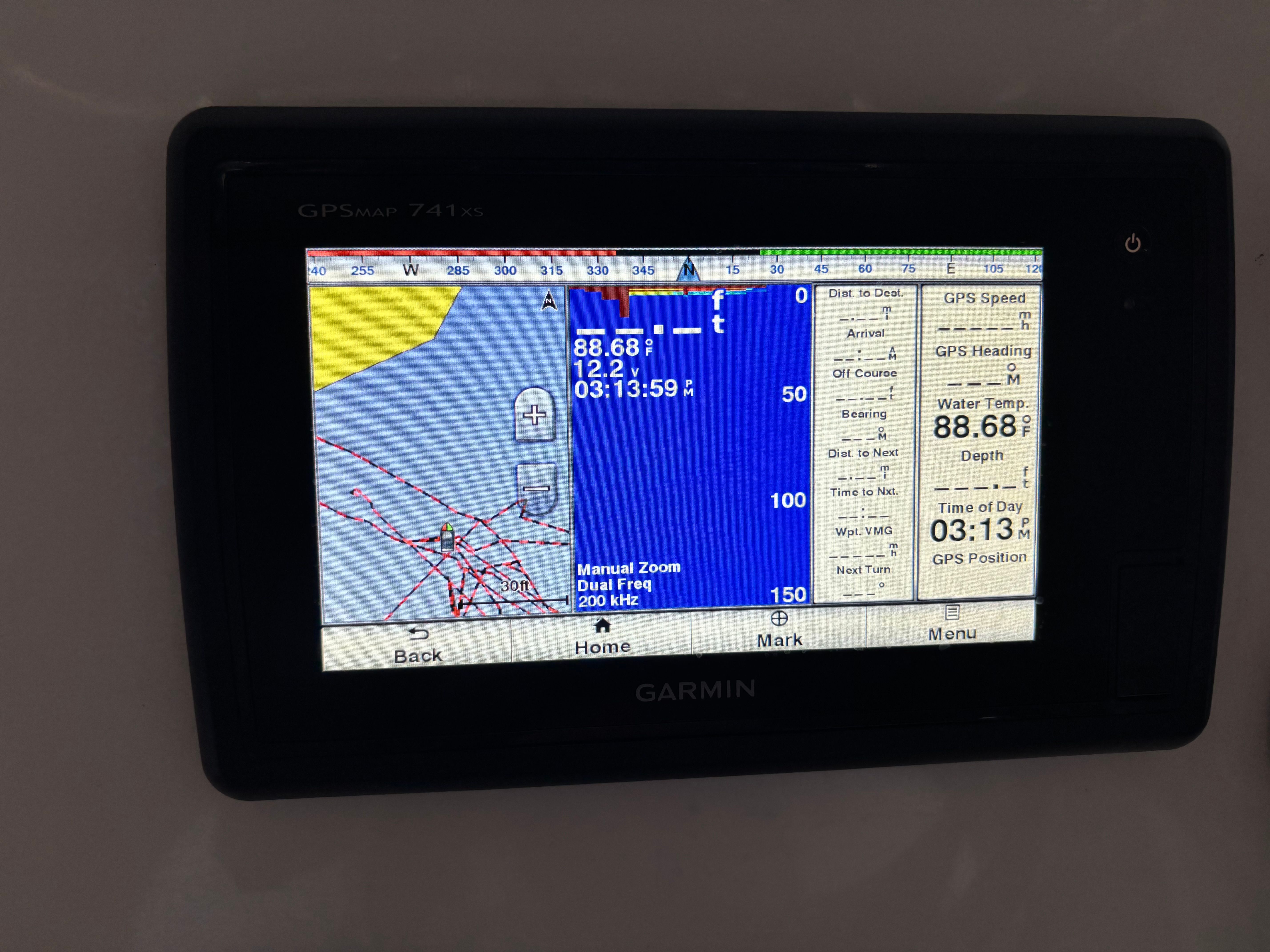 2017 Robalo R180 Center Console - 10
