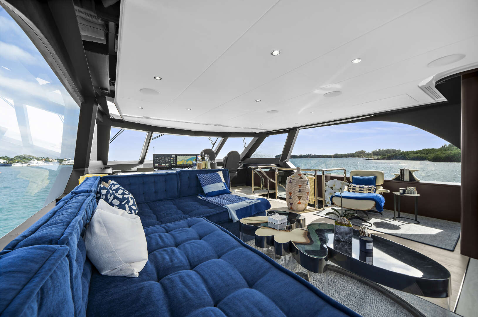 2024 Ocean Alexander 32L - Image 92