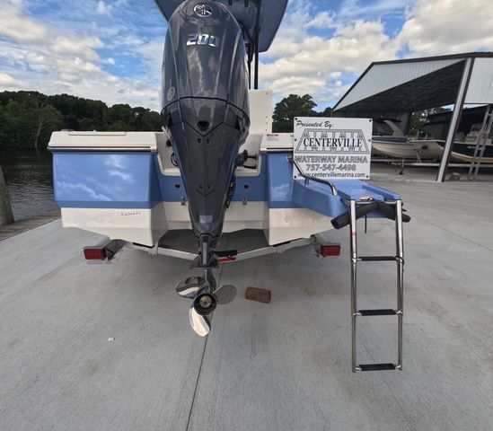 2026 Robalo Cayman 226 In Stock Trailer Included - 3