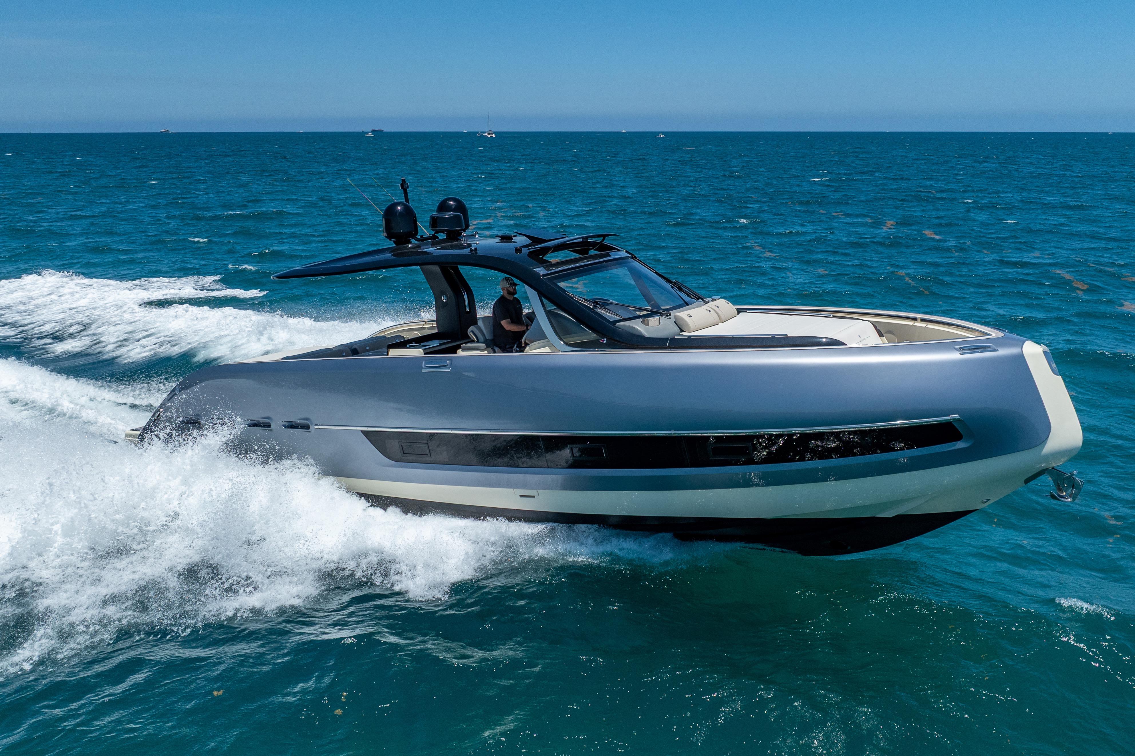 2024 Invictus TT460