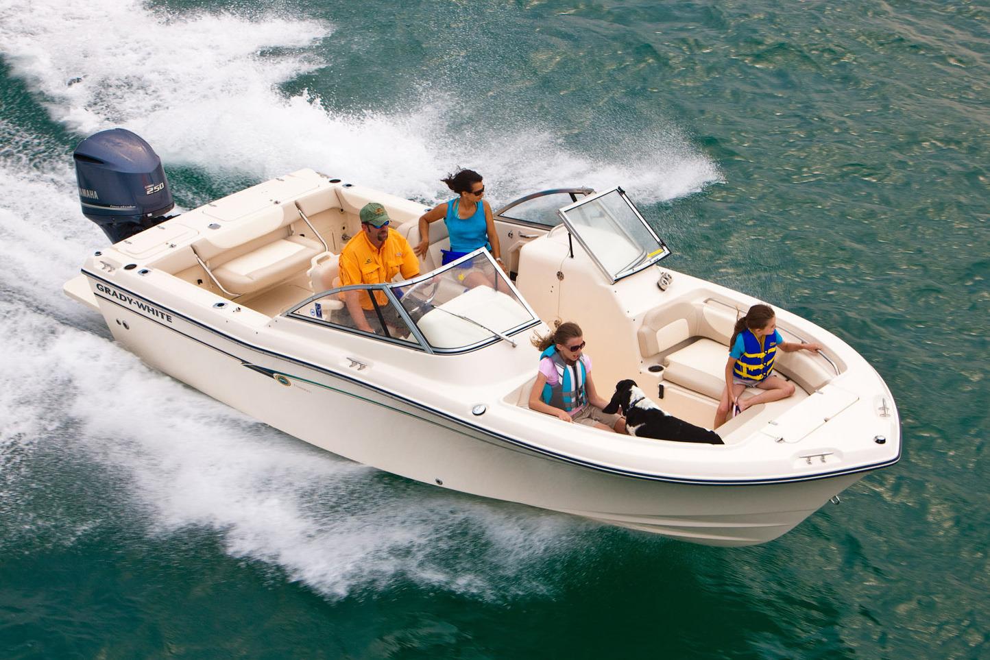 2016 Grady-White Freedom 225