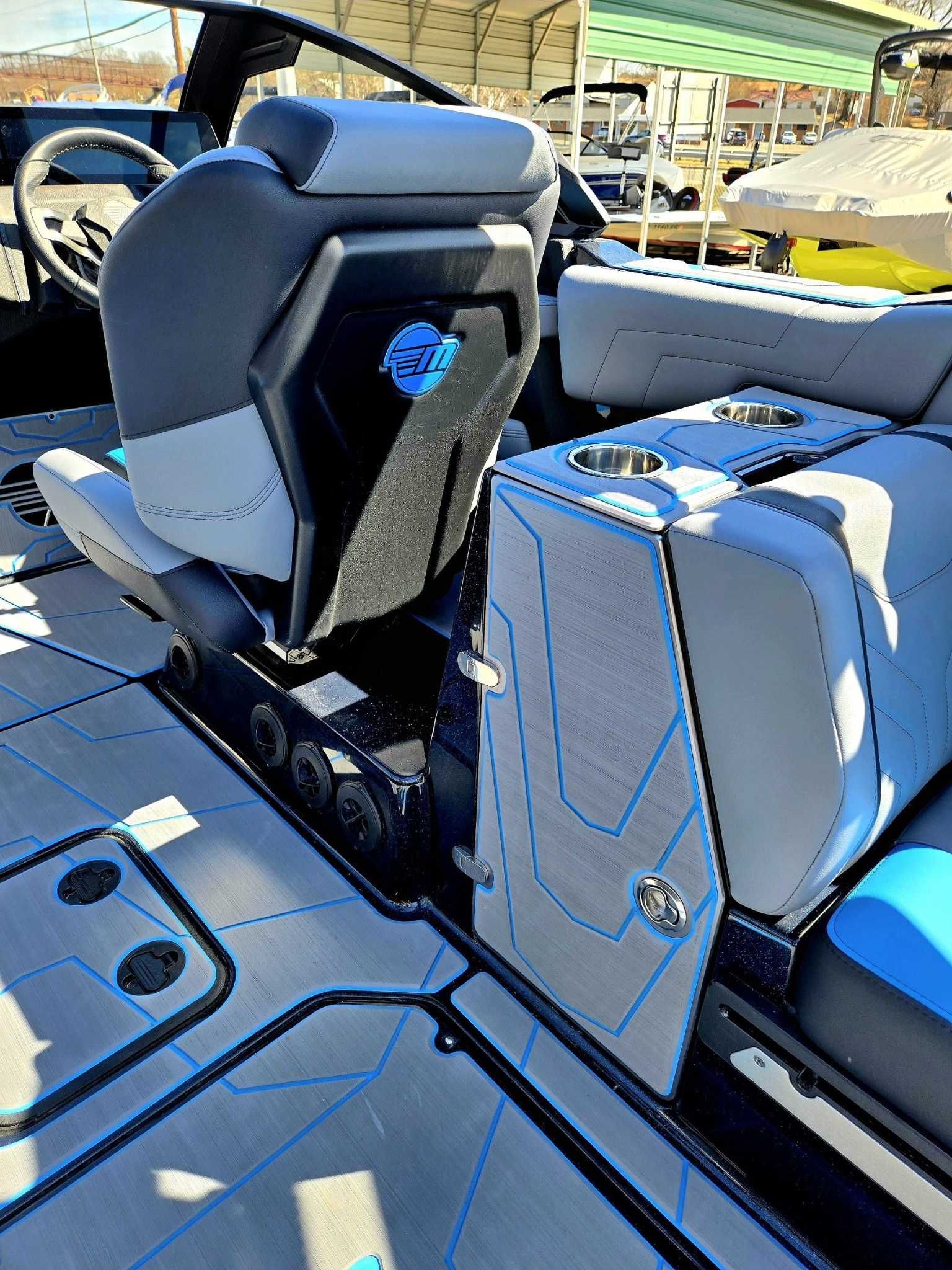 2025 Malibu Wakesetter 25 LSV - 12