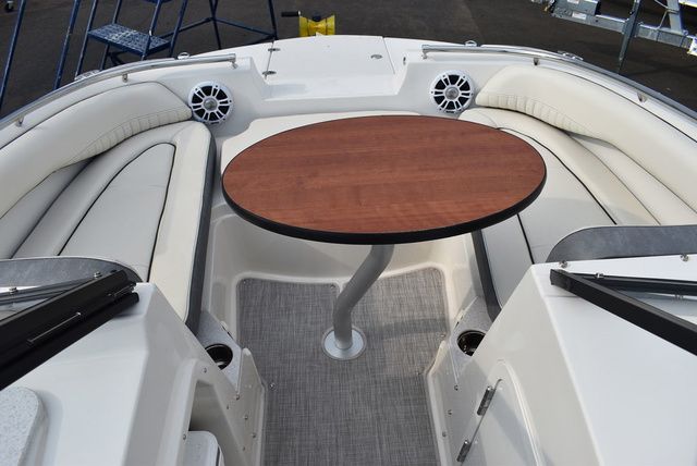 2024 Stingray 201 DC - 53