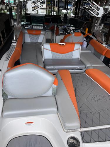 2014 MasterCraft X46 - 6