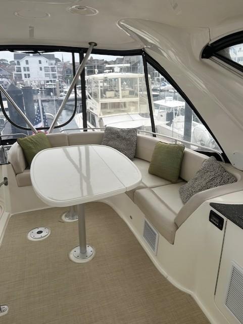 2009 Meridian 441 Sedan - 13