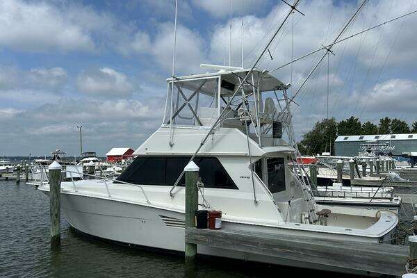 1990 Viking 38C