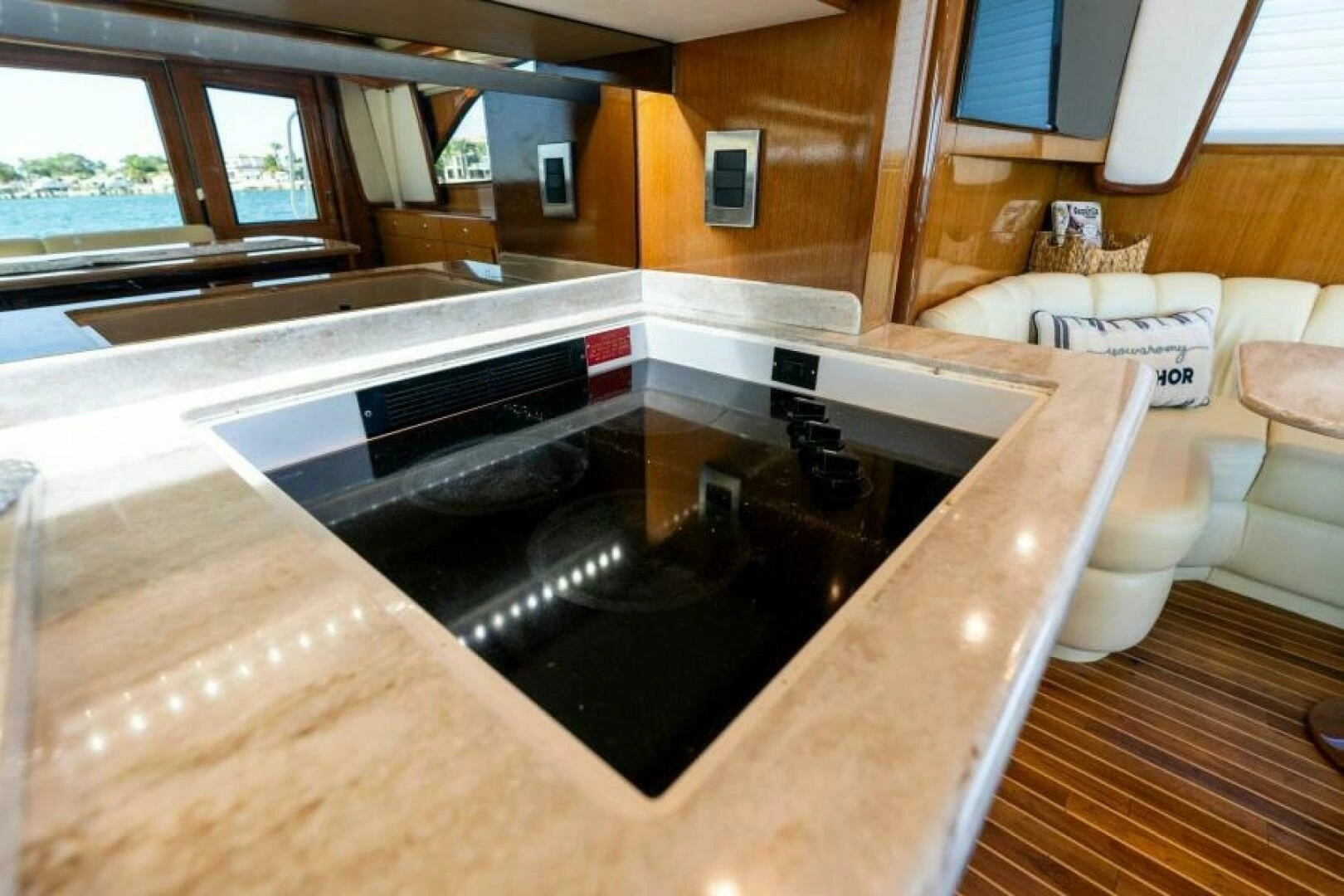 2003 Viking 48 Convertible - Image 32