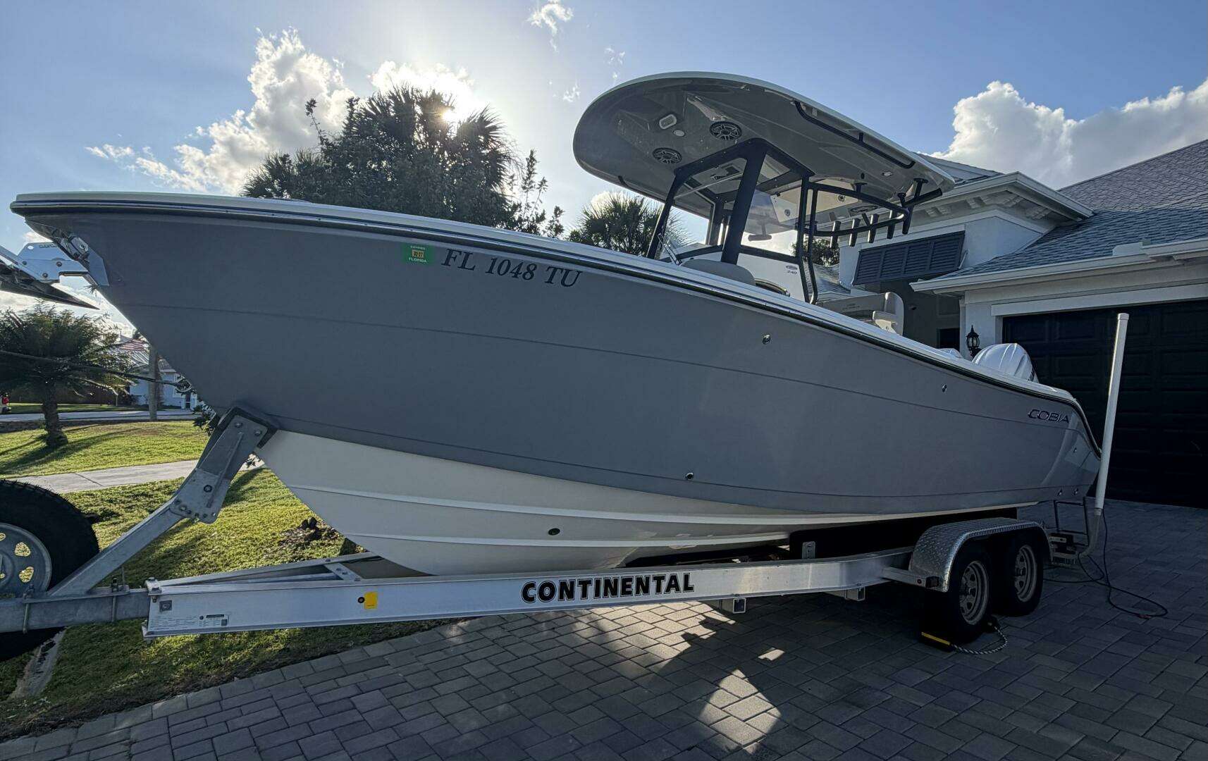 2024 Cobia 240 CC - Image 3