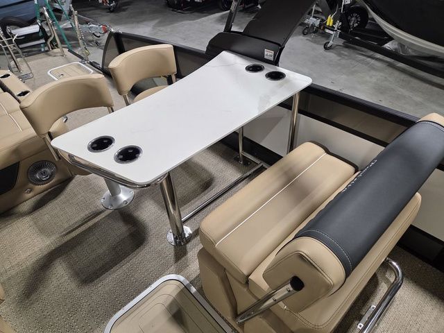 2026 BARLETTA BOATS Lusso 25UE - 19