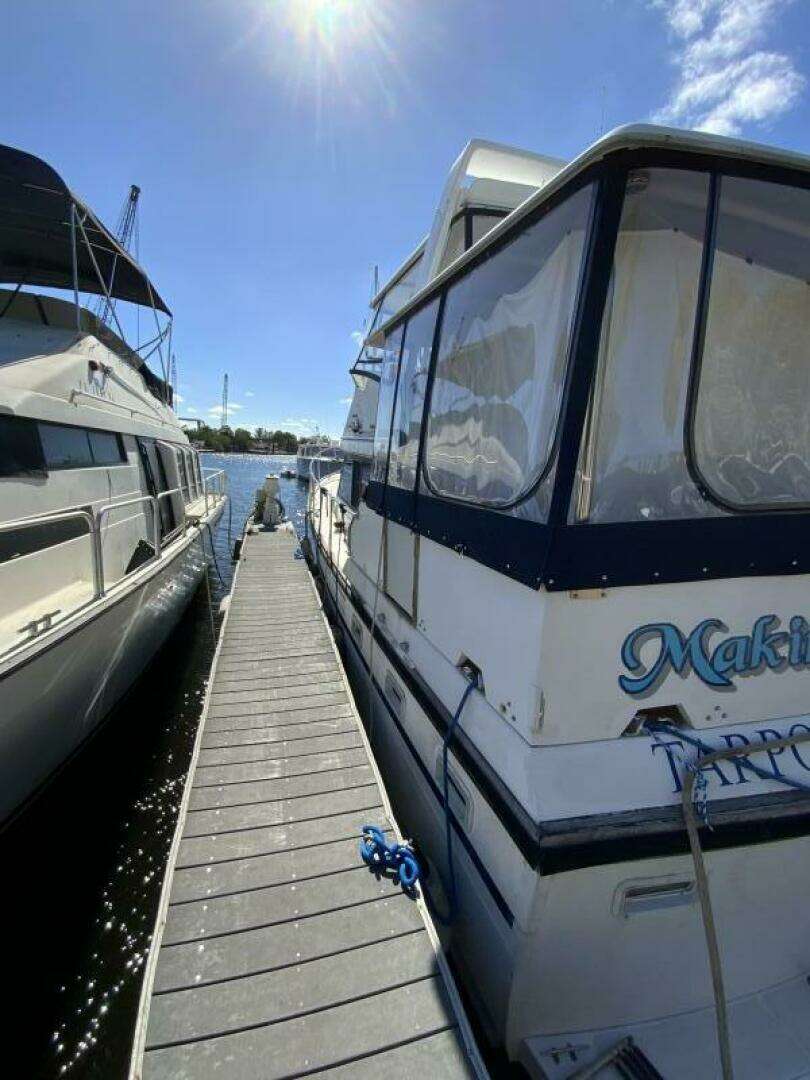 1987 President 41 Double Cabin Motor Yacht - Image 11