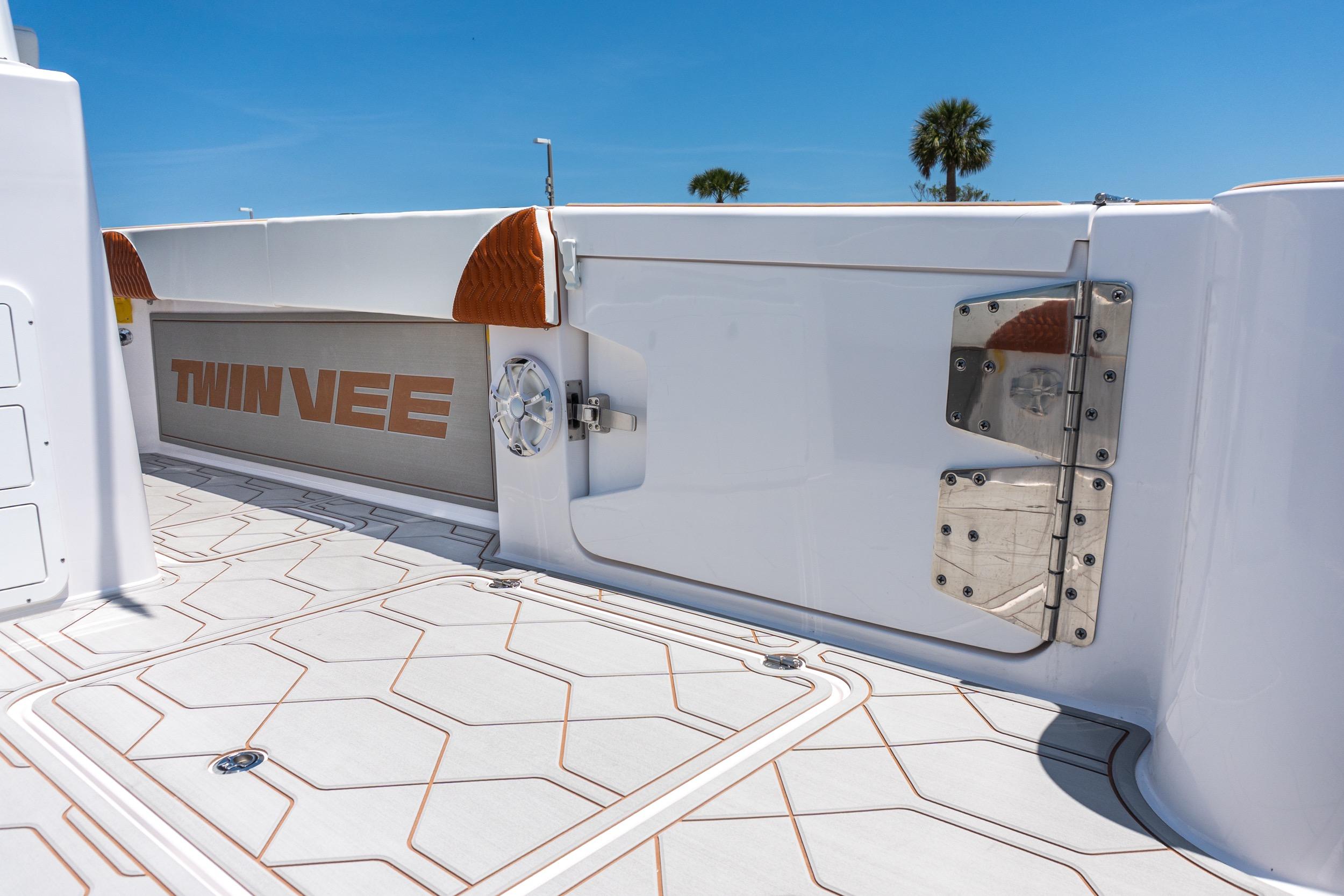 2026 Twin Vee 400 GFX2 CC boat deck with sleek design and modern features.