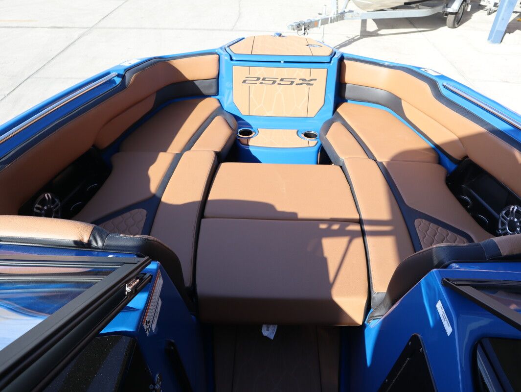 2026 Yamaha Boats 255XD - 24