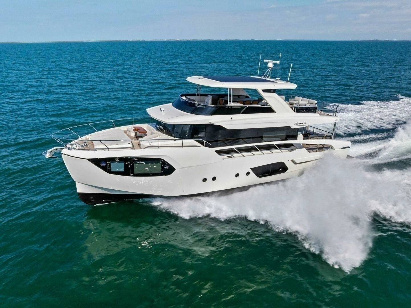 2026 Absolute 70 Navetta - Image 89