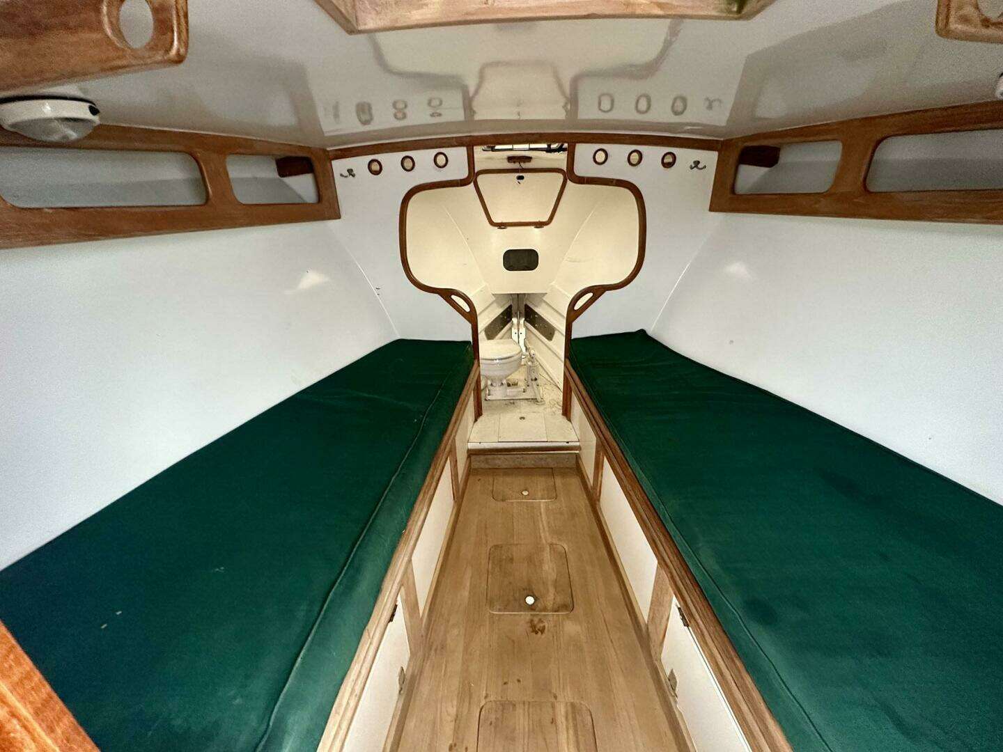 1987 Palm Beach 30 Express - Image 14