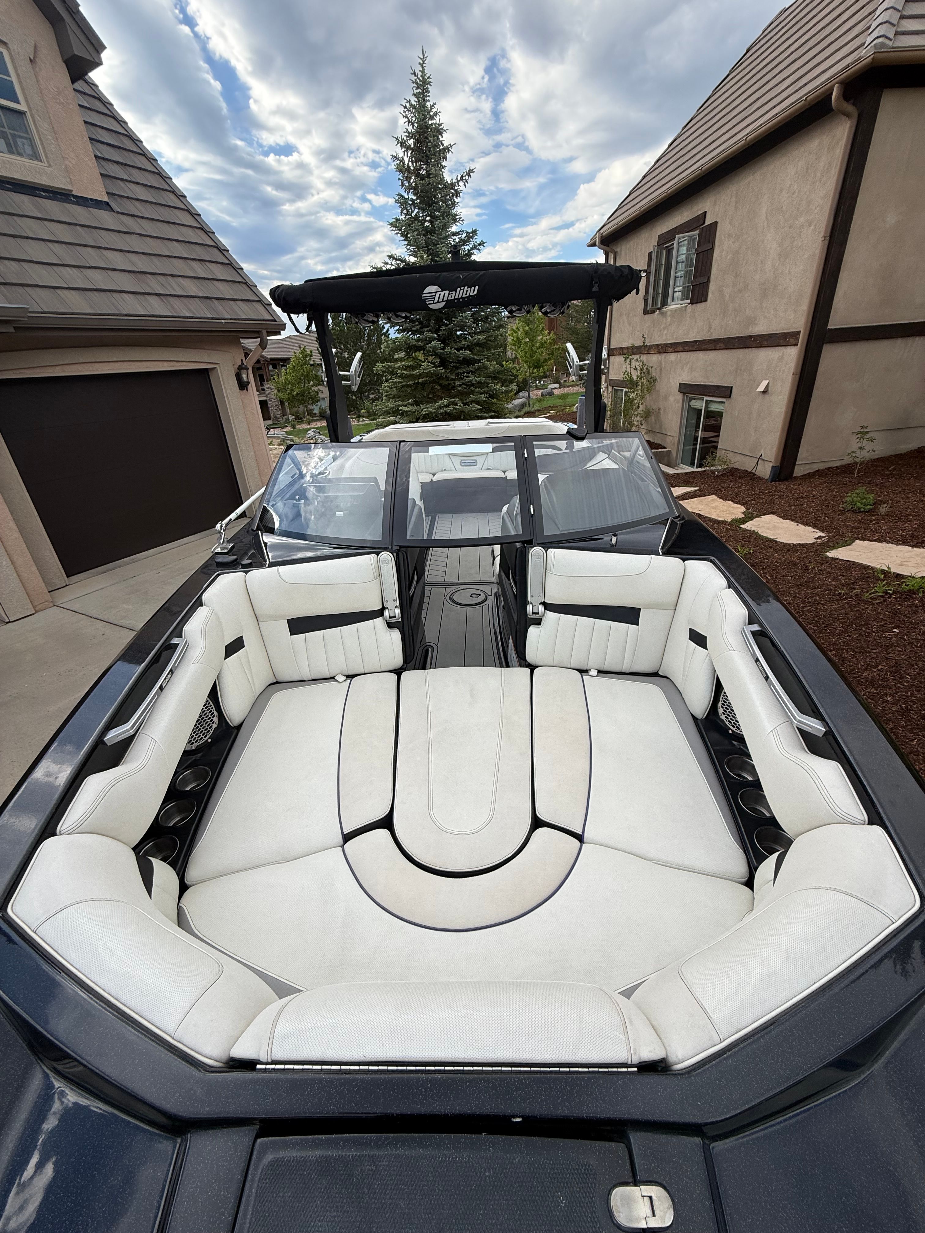 2016 Malibu Wakesetter 24 MXZ - 12