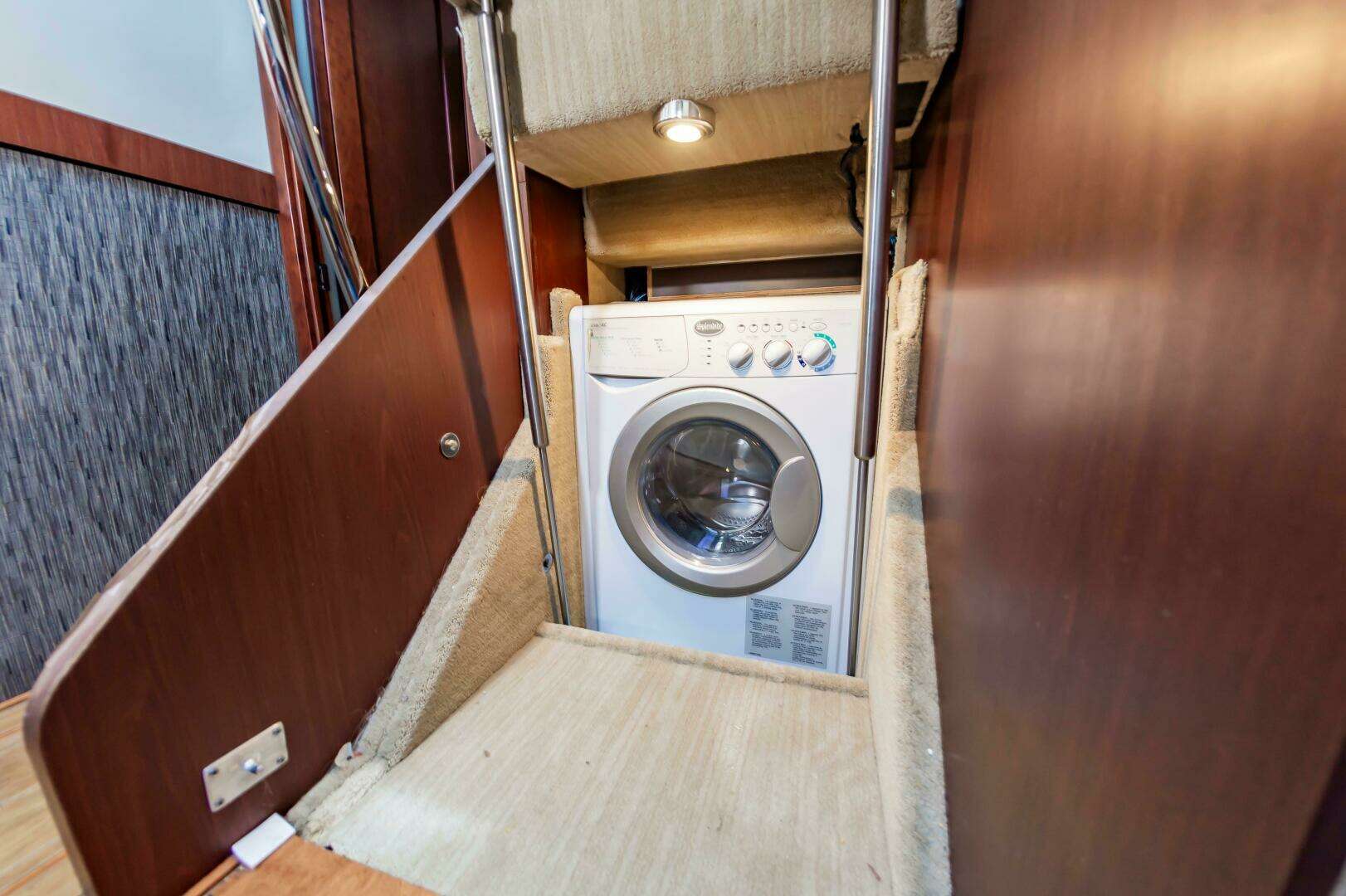 2015 Sea Ray 510 Fly - Image 54