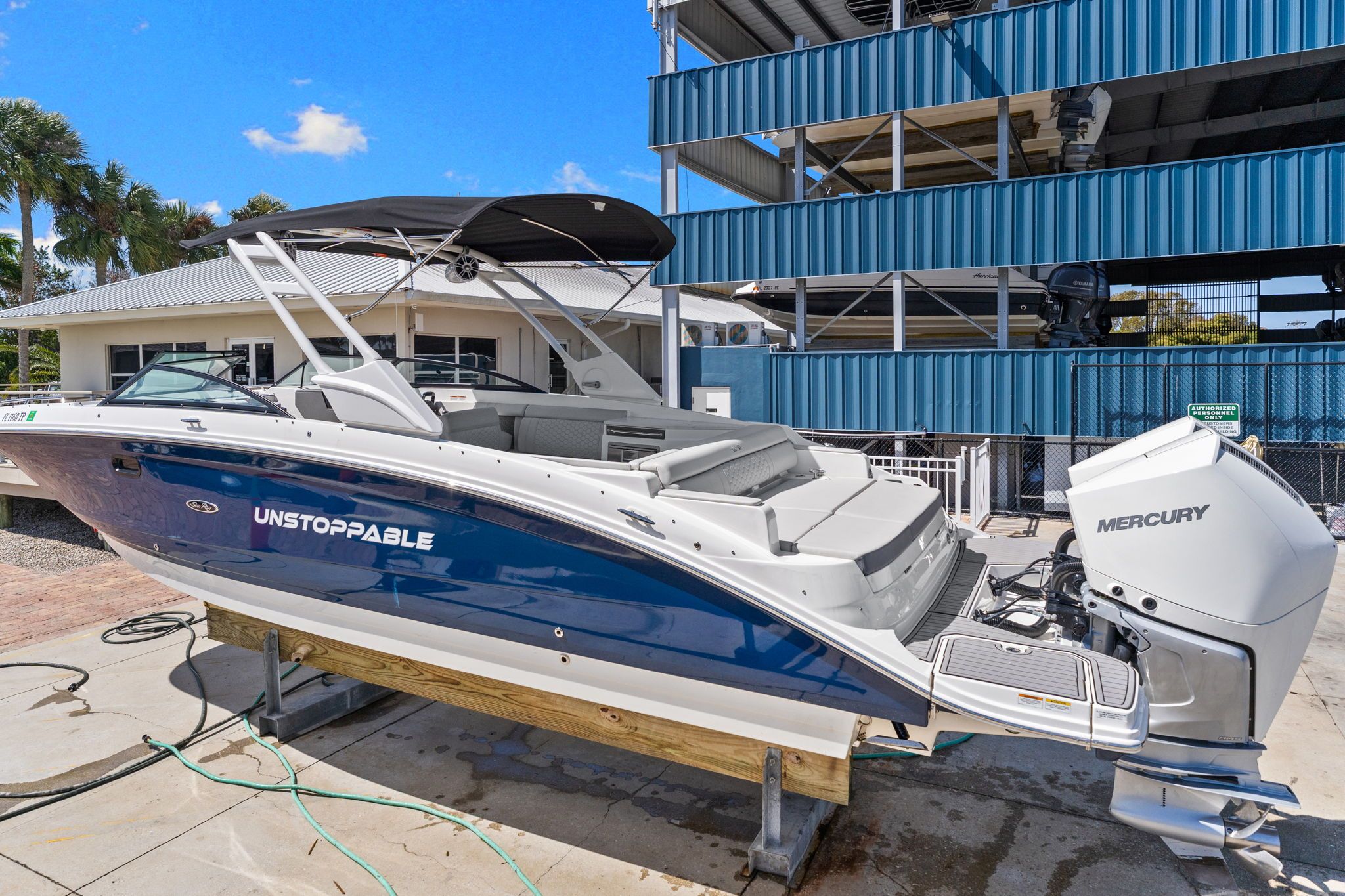 2023 Sea Ray SDX 290 Outboard - 7