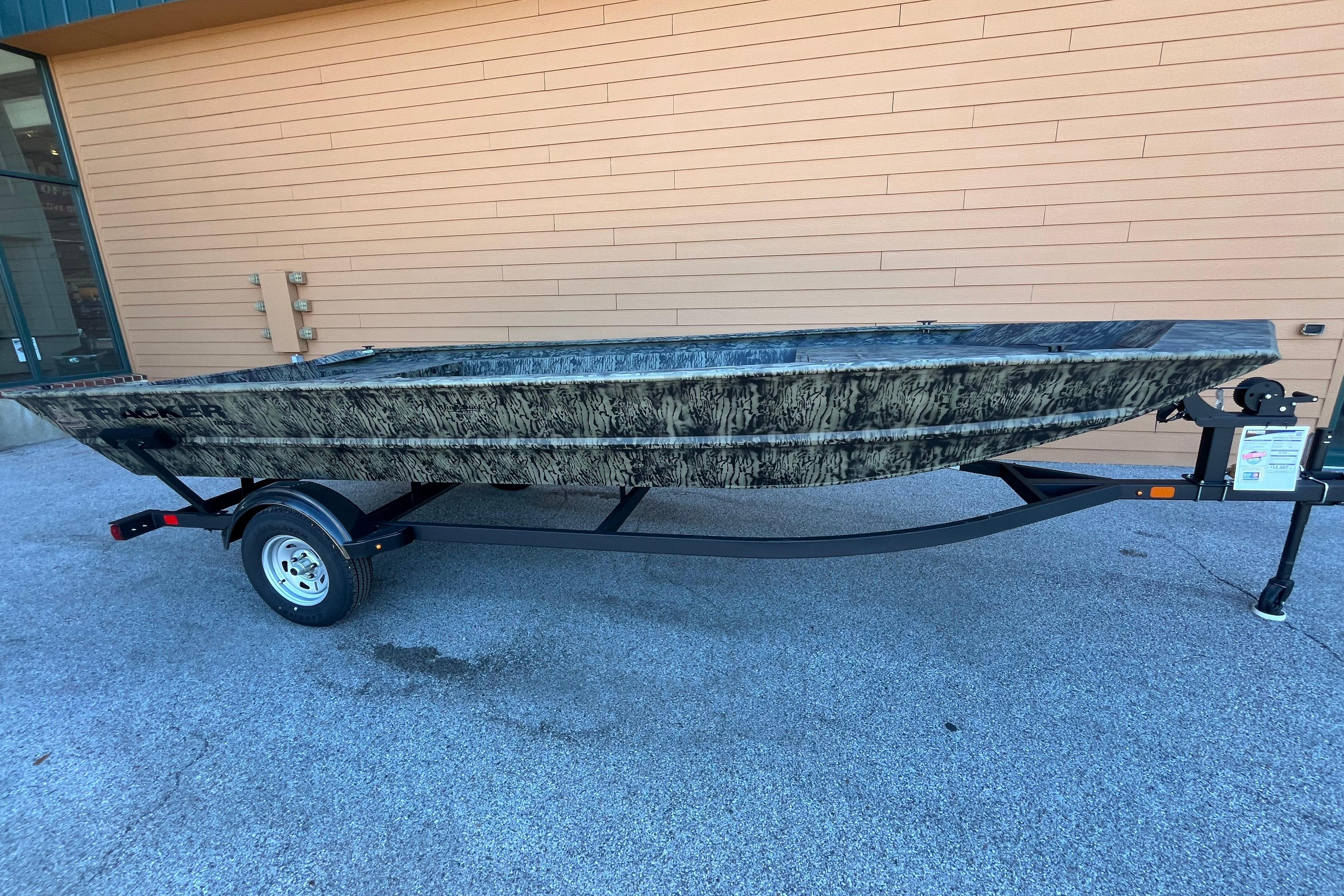 2026 Tracker Grizzly 1860 Utility