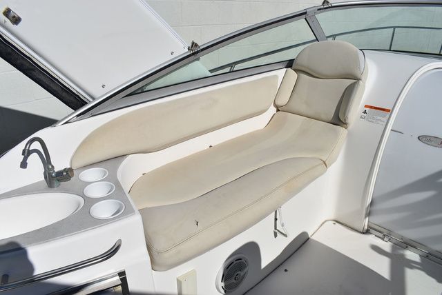 2005 Larson Cabrio 310 - 26