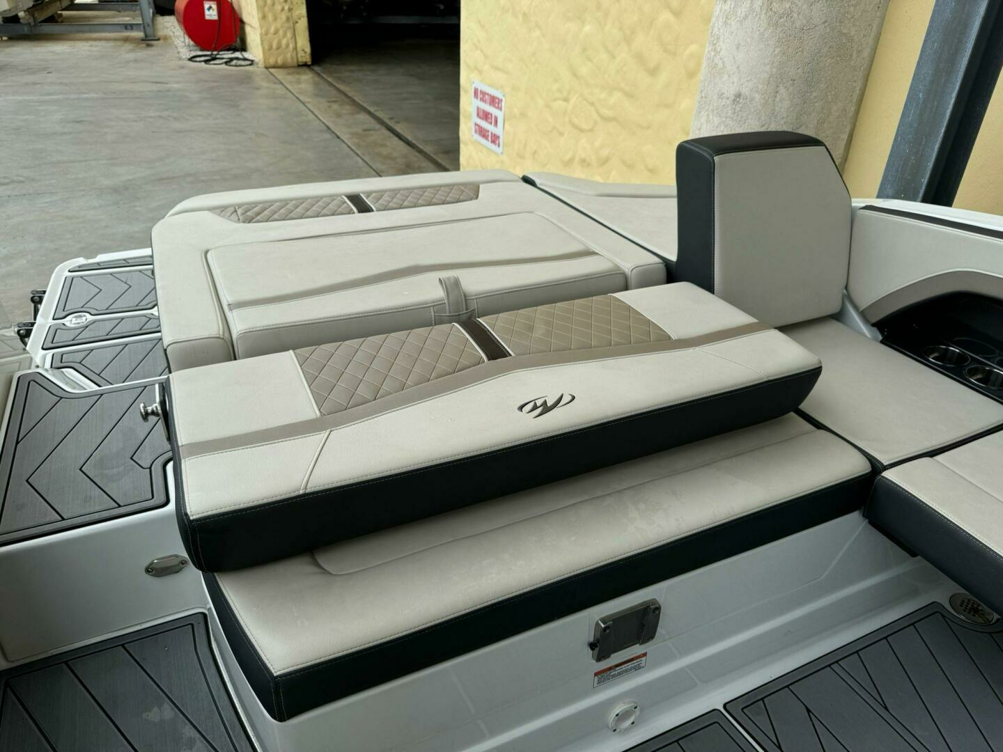 2022 Monterey 278 SS - Image 28