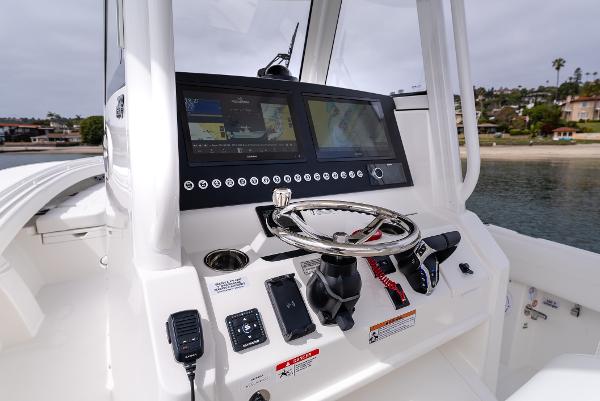 Control console of the 2025 Regulator 28 boat model.