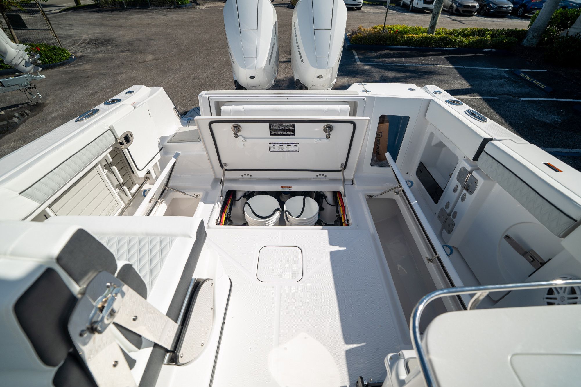 2024 Blackfin 302 DC - 20