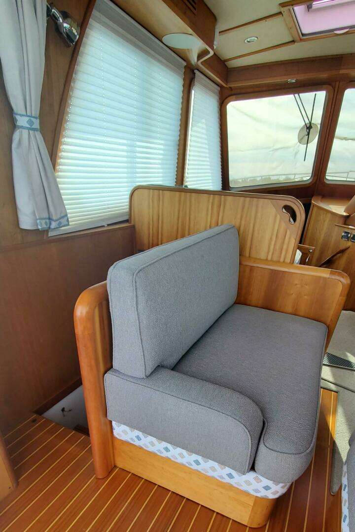 2012 Sabre 48 Salon Express - Image 43