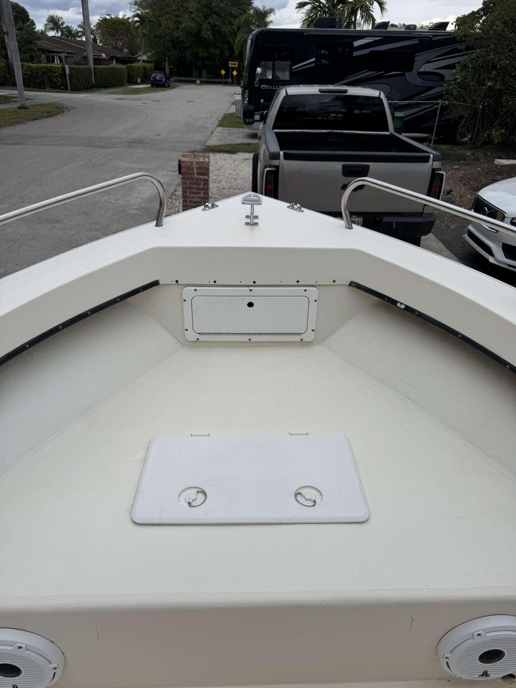 1996 May-Craft 19 CENTER CONSOLE - 5