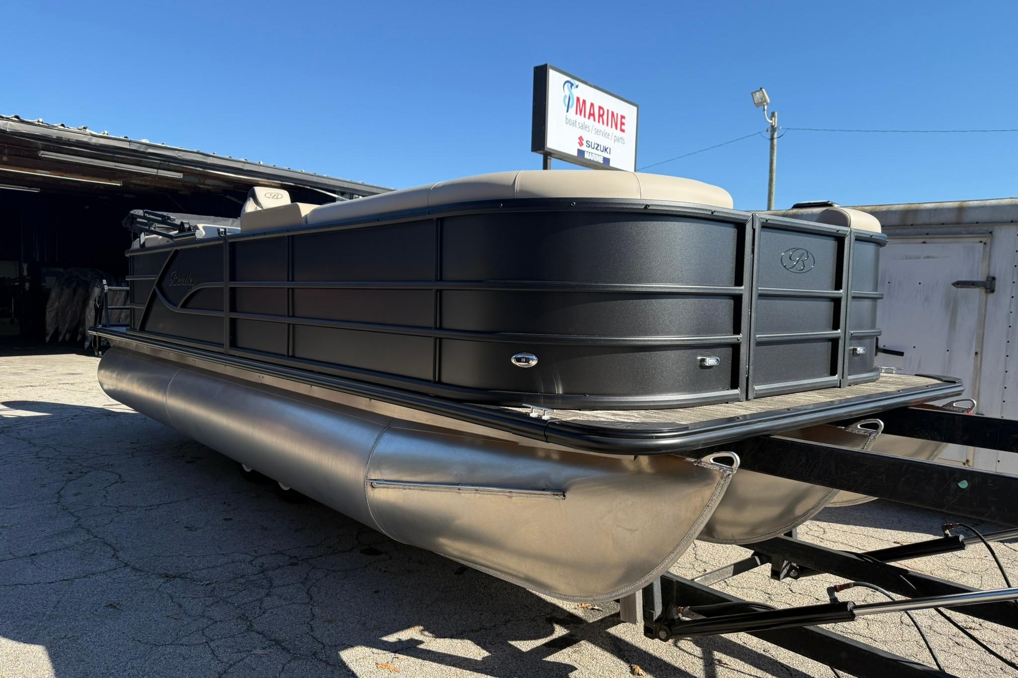 2026 Bentley Pontoons Legacy 223 Navigator